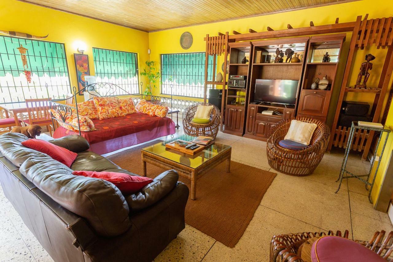 2 Bedroom On Private Estate Kingston Kültér fotó